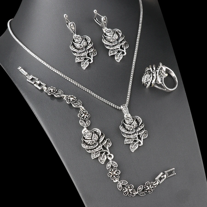 Ensemble élégant en argent avec zirconium