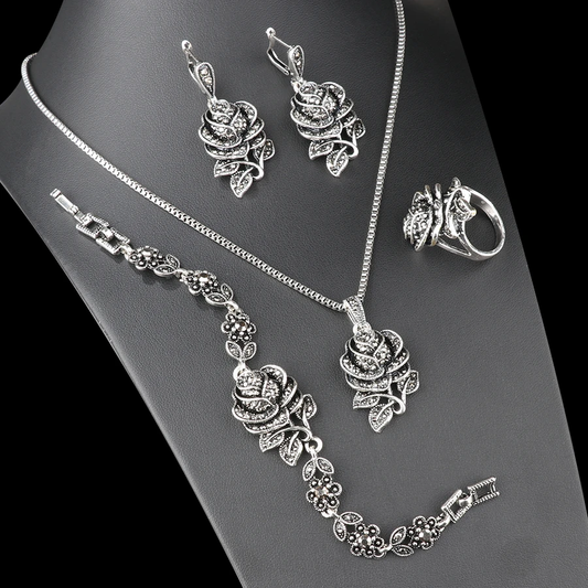 Ensemble élégant en argent avec zirconium