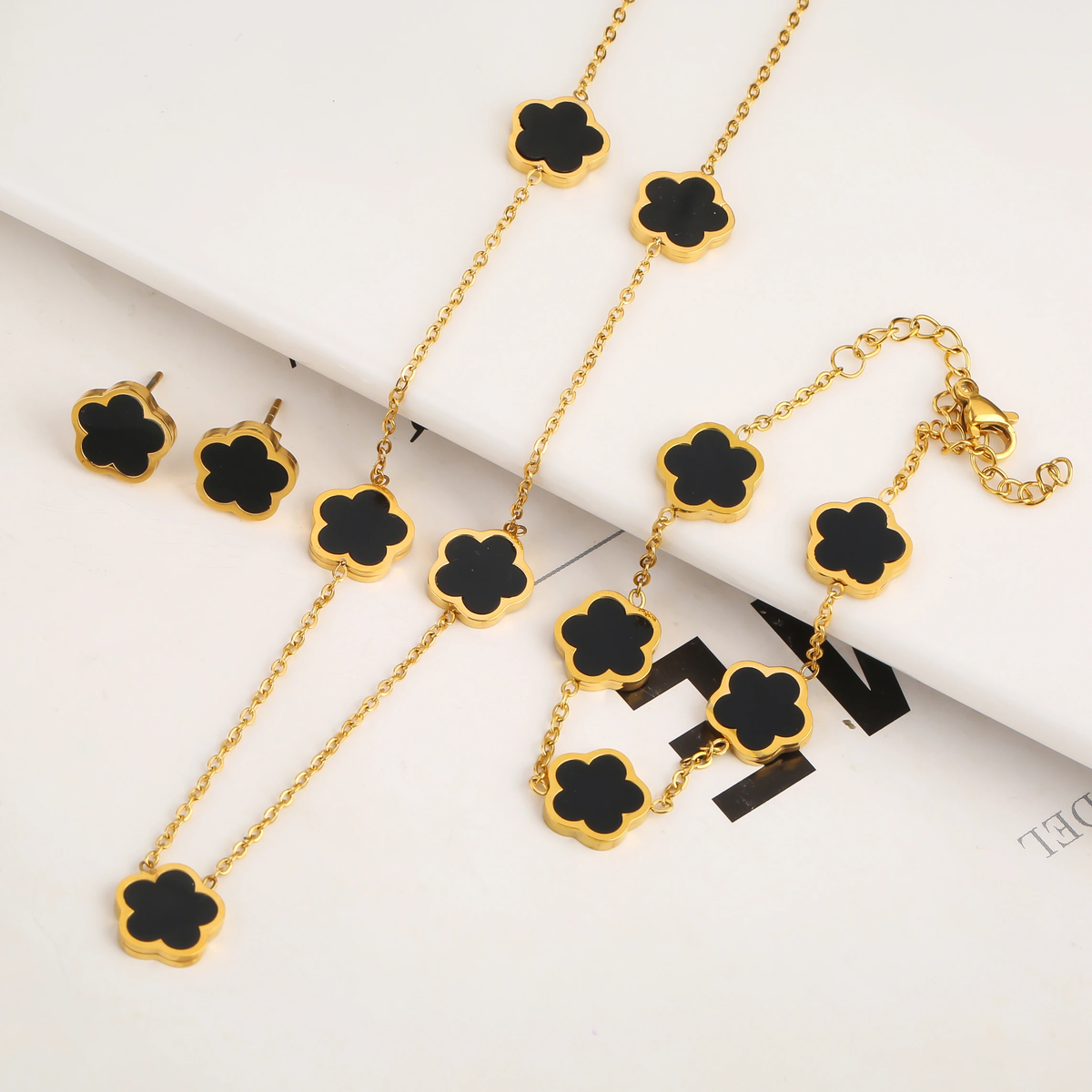 Set Bracelet+Collier+Boucles trèfle en or